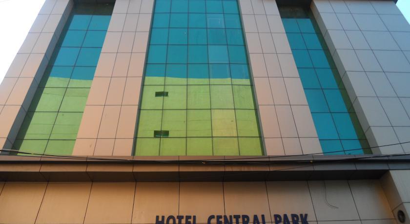 Capital O Hotel Central Park Near Birla Mandir Hyderabad Esterno foto